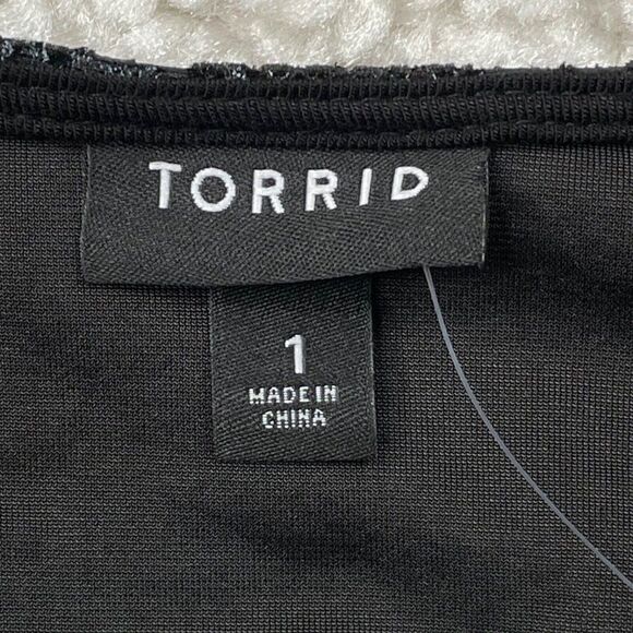 Torrid Black Velvet Snakeskin Print High Neck Tee NEW - Picture 5 of 10